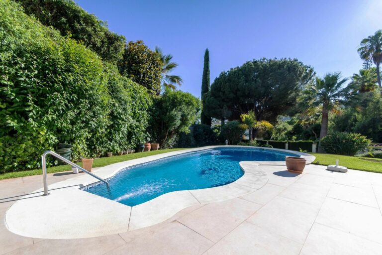 33d9c2fd9a79e77e56b50f4cd51e4886 - 8