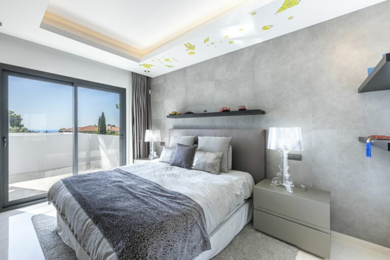 352c89bee9192a08050d1e22326180ef - 15