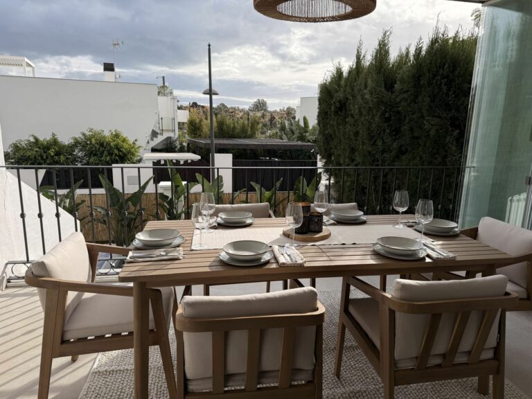 37ffd20271104d54391a618fb1e125df - 9