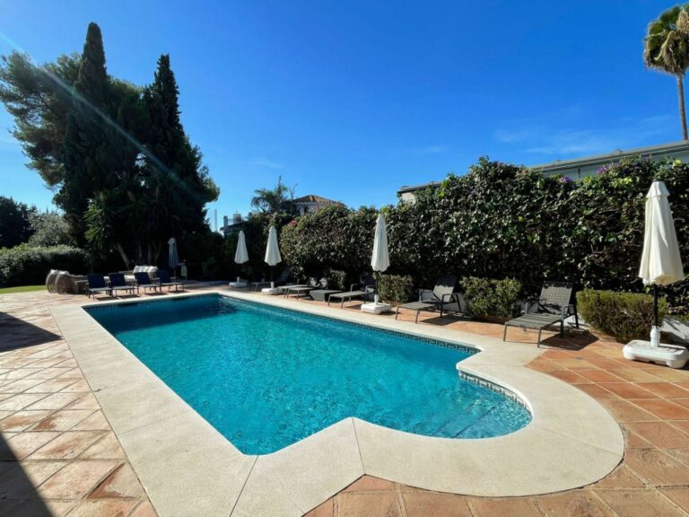 38c1df396967067c581b7408b04a8fed - 12