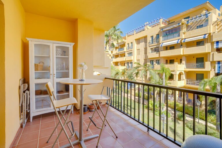 38f0bae03d7aec80caae741950aa81f1 - 13