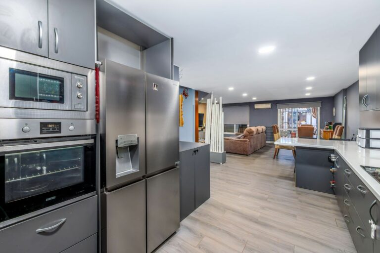 3c623286e114903dc0fd7abf53cf5ff8 - 10