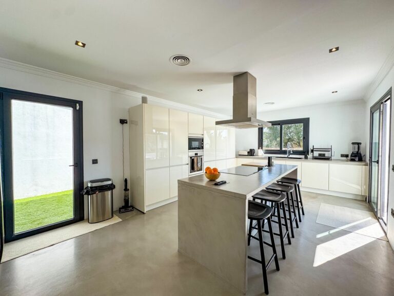 3ca053d633aa6e8bd7b58cbd46652024 - 5