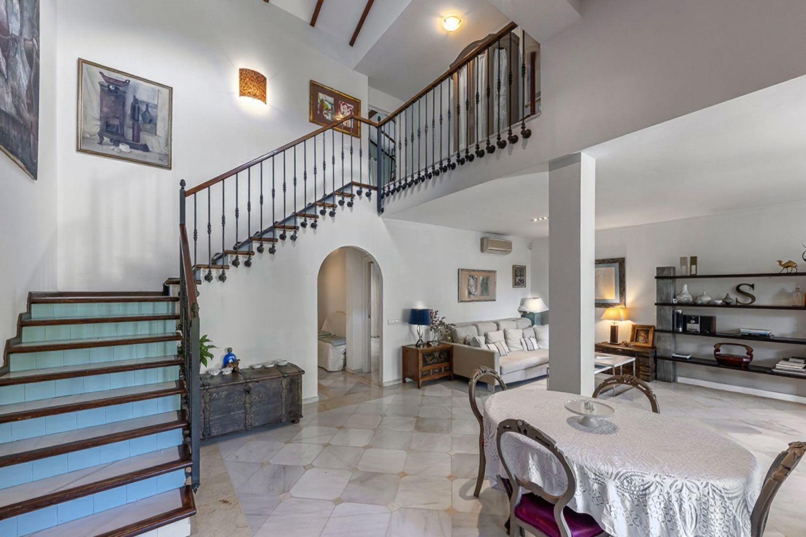 3d10653adf46504a47c16677119bb69c - 1