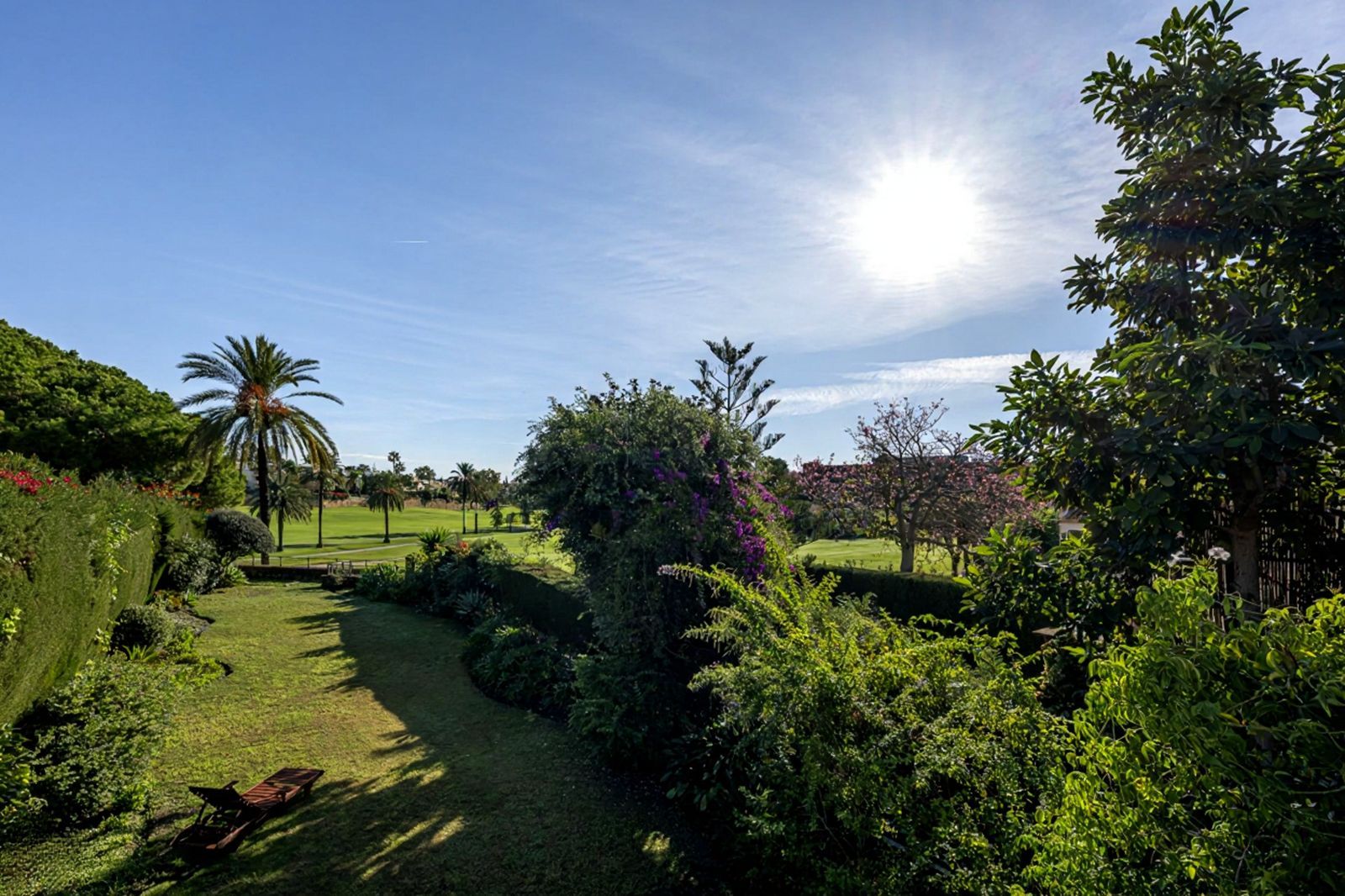 3d10653adf46504a47c16677119bb69c - 15