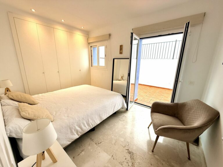 3e7aa9222397789d846fd2cd7e16ca0f - 12