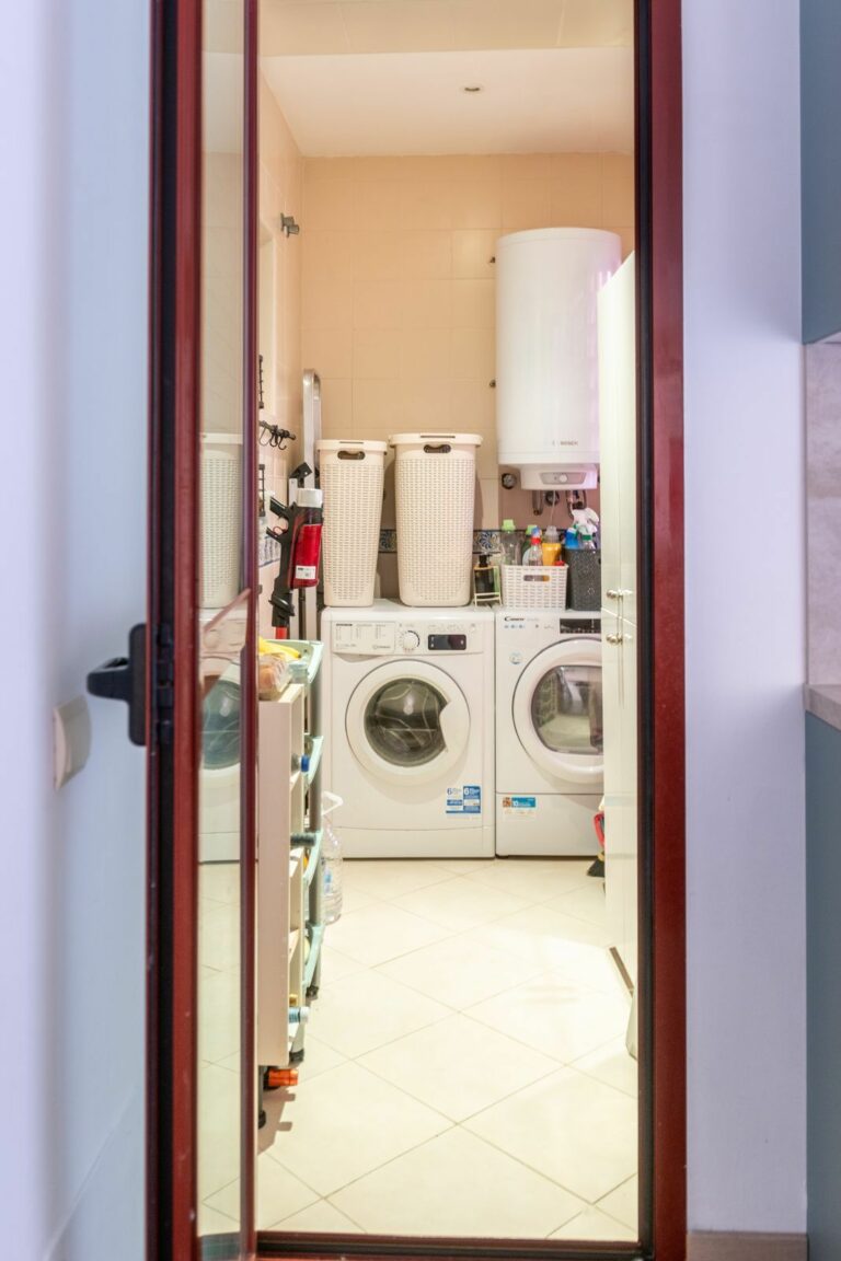 3fc3c1cb73f770160ecbe253865731bd - 16