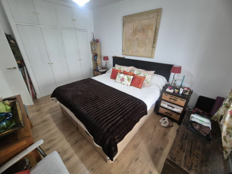 4008232d75d833c3eef2cda214534e83 - 14