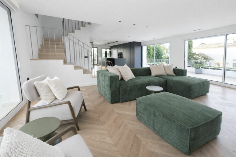 40366117736ac9ed0e05b6ad8f3d28de - 1