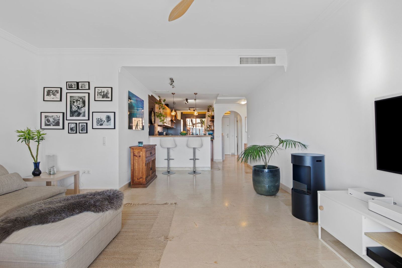 41d7623e3ad8aebbcc3f853d5fc1b117 - 12