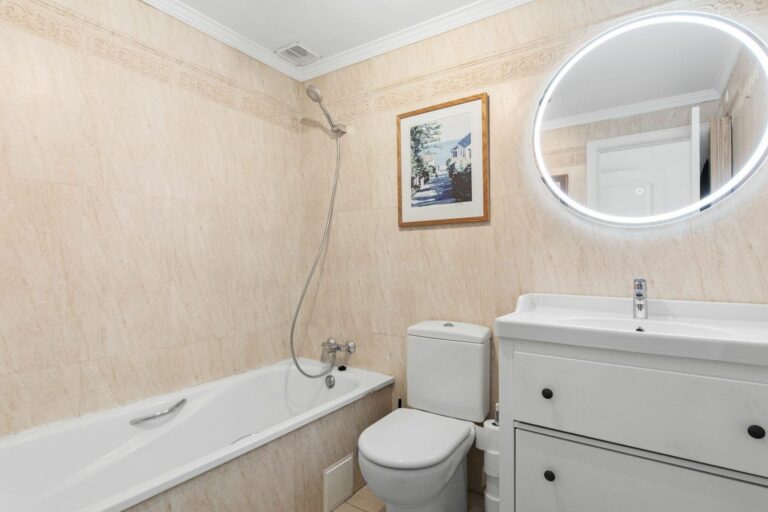 41d7623e3ad8aebbcc3f853d5fc1b117 - 15