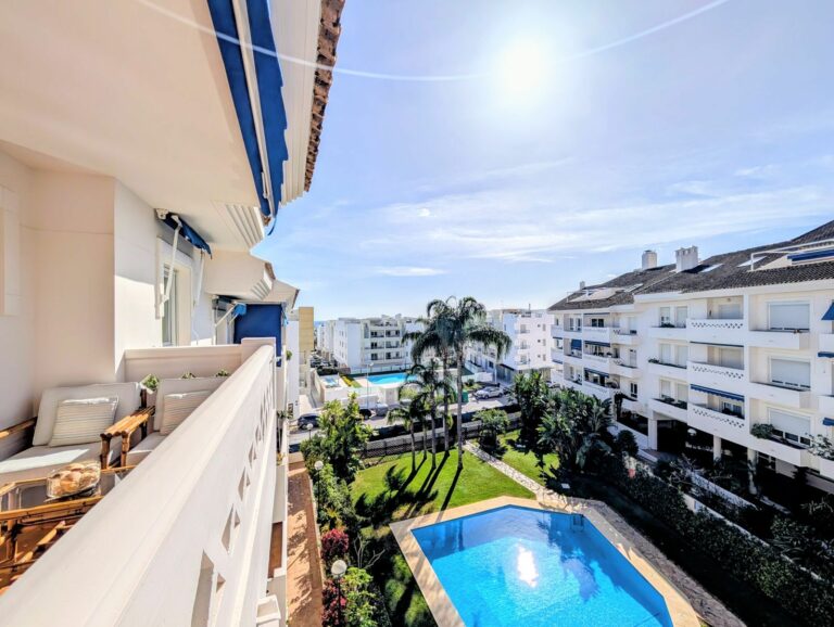 427b3d5876b9ac1f67b13215f300f8d4 - 1