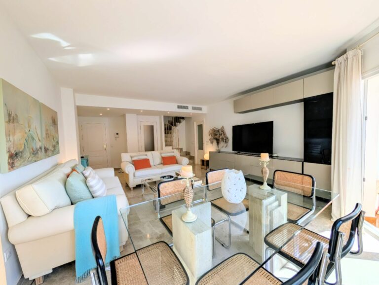 427b3d5876b9ac1f67b13215f300f8d4 - 13