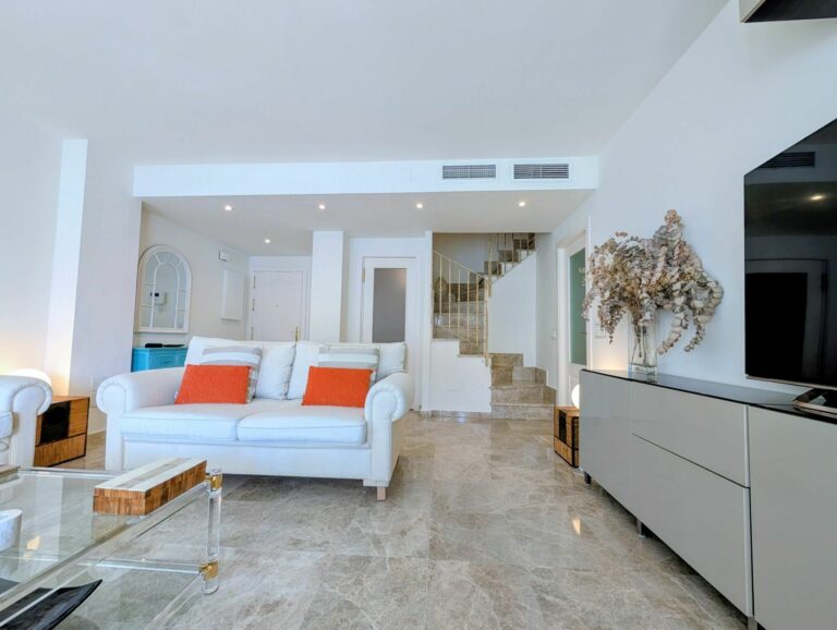 427b3d5876b9ac1f67b13215f300f8d4 - 14