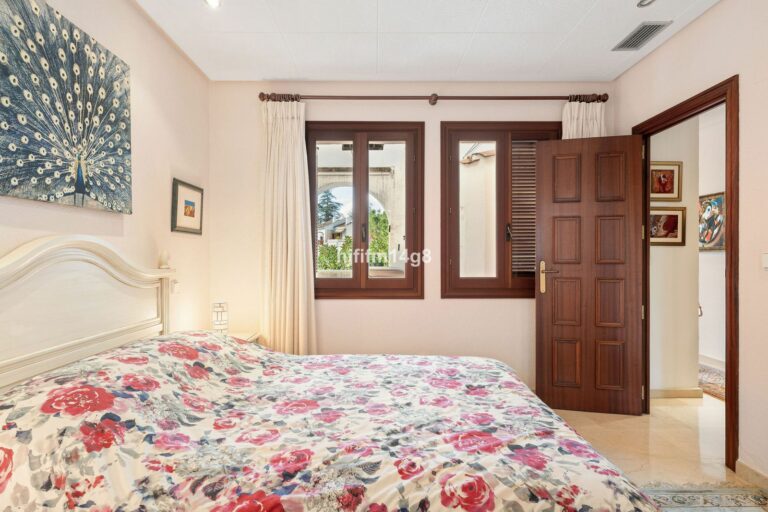 43d2ac1dd1d5f3fa7b05b9bc37647a92 - 13