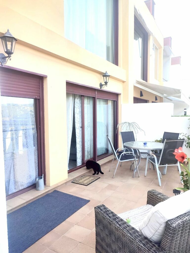 445c878f68ce4910dcf9b685e93a6d18 - 2