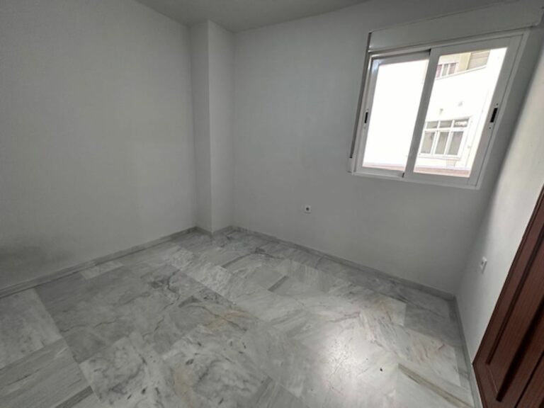 44881f01f217e7a4ff50269a7d5a4860 - 16