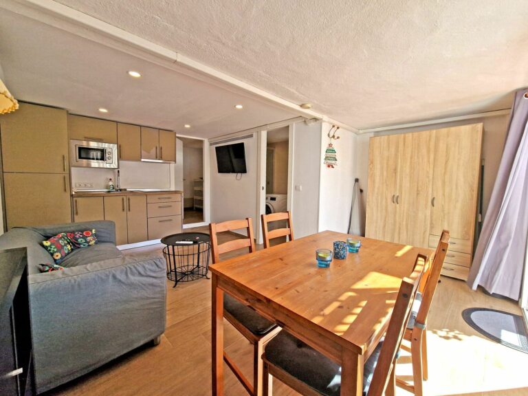 4730f15bf040596a76e929ca494e0378 - 10