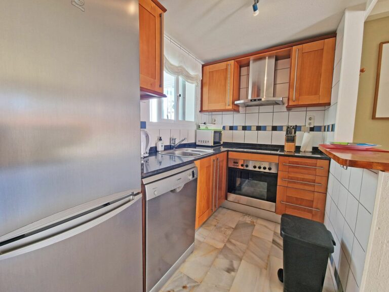 4730f15bf040596a76e929ca494e0378 - 16