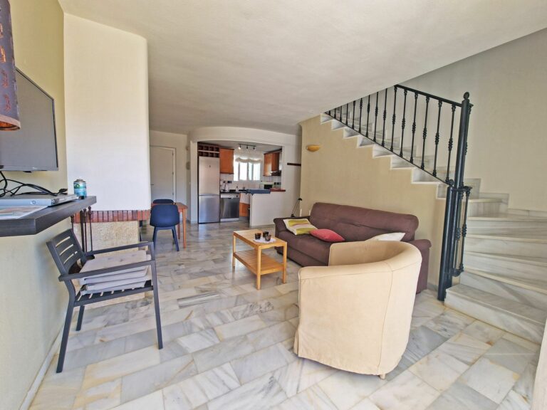 4730f15bf040596a76e929ca494e0378 - 7