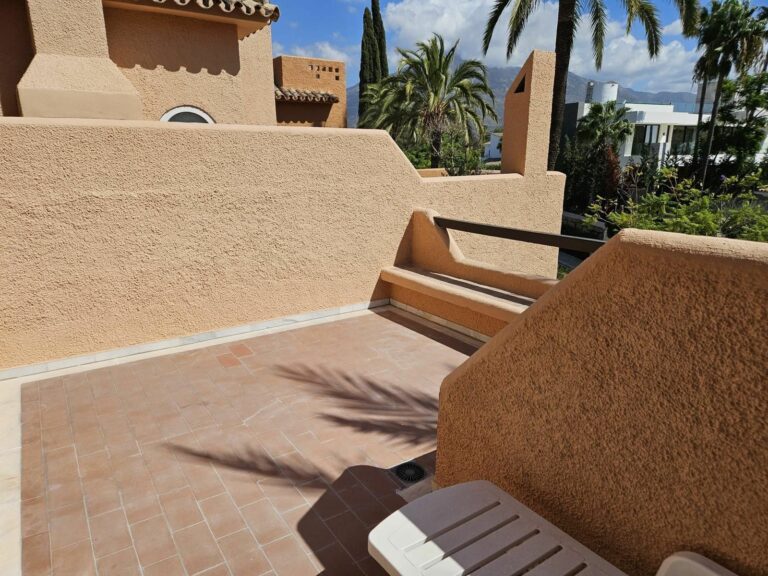 4781ef3697ee234761a151bcbd818c61 - 8