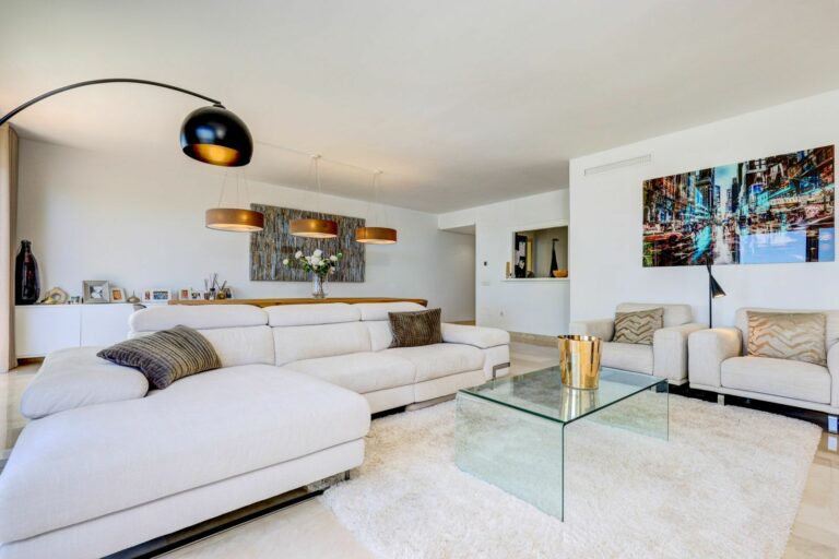 4818142bf97208ca4a88717710220d67 - 16