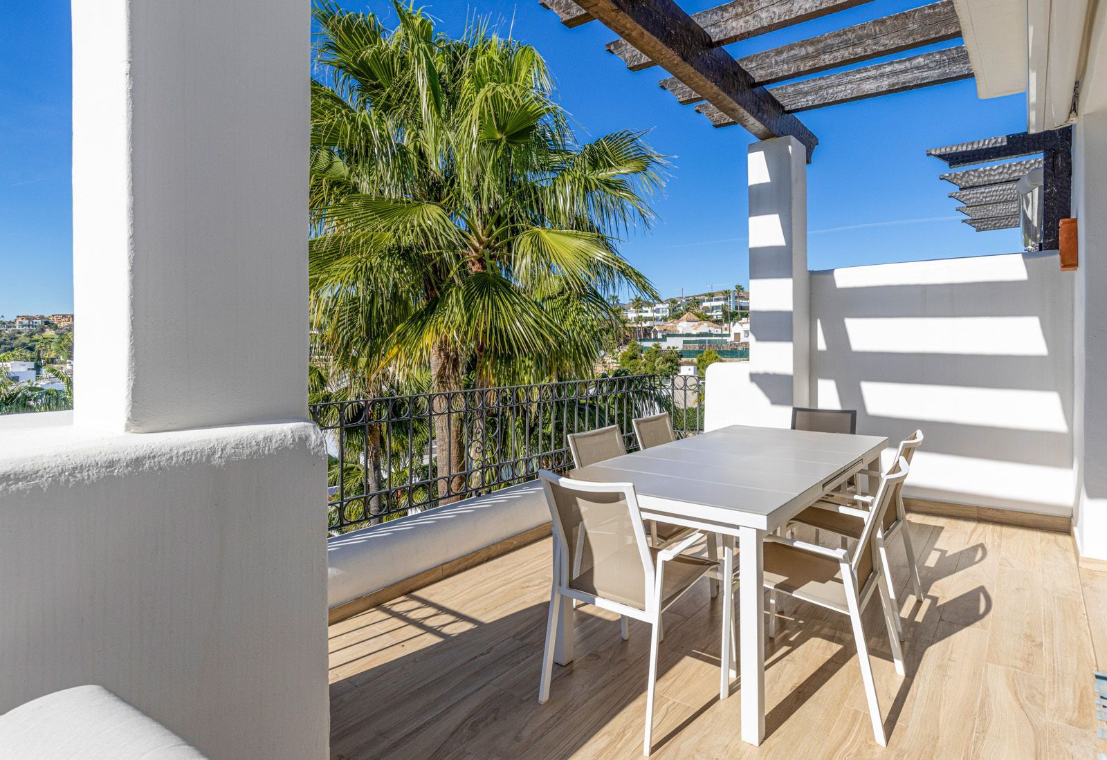 4818142bf97208ca4a88717710220d67 - 9