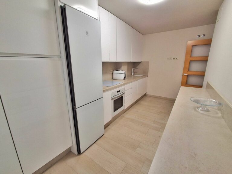 4ad27019dca54ba0edb2337363e601bb - 8