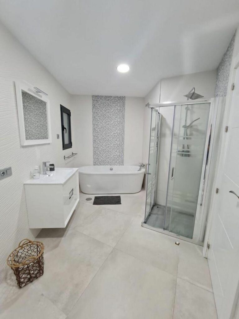 4b8aa20ecb76a39071d447cfb17b9924 - 11