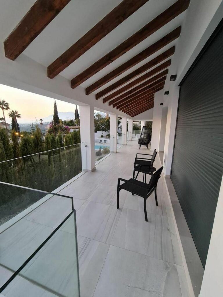 4b8aa20ecb76a39071d447cfb17b9924 - 13