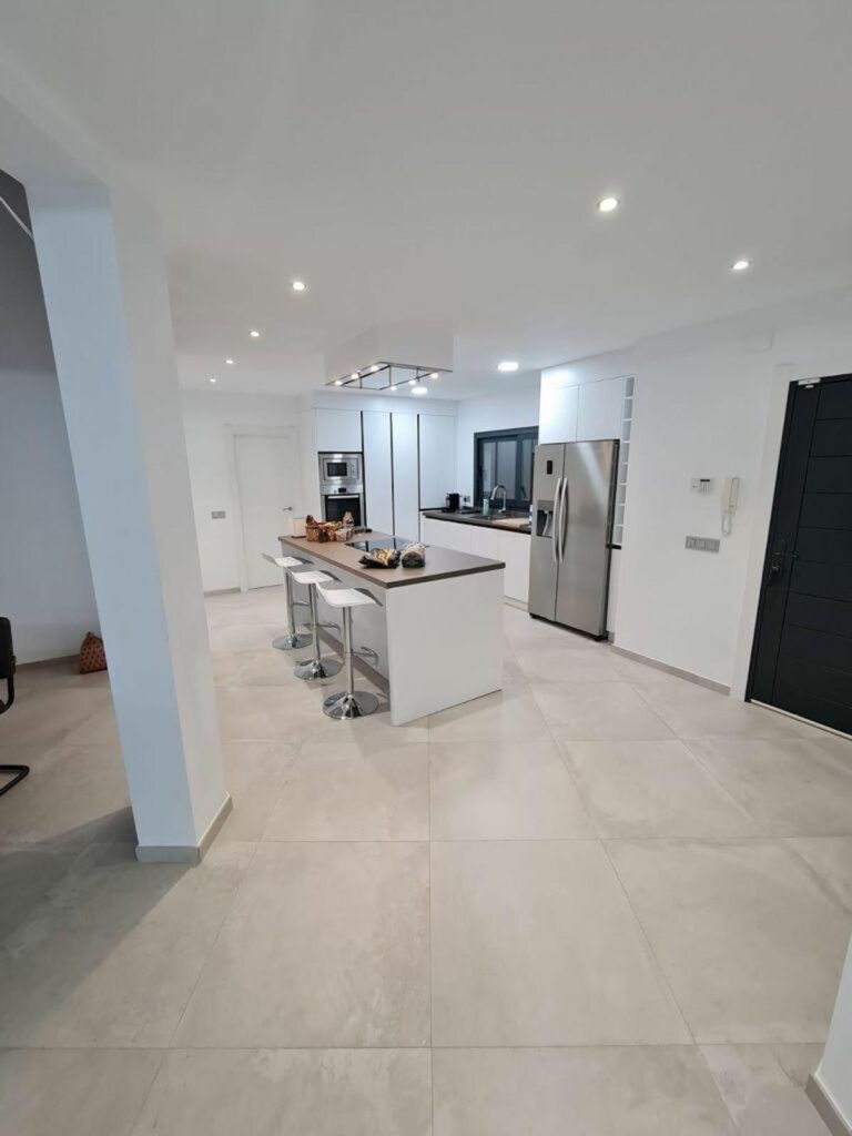 4b8aa20ecb76a39071d447cfb17b9924 - 4