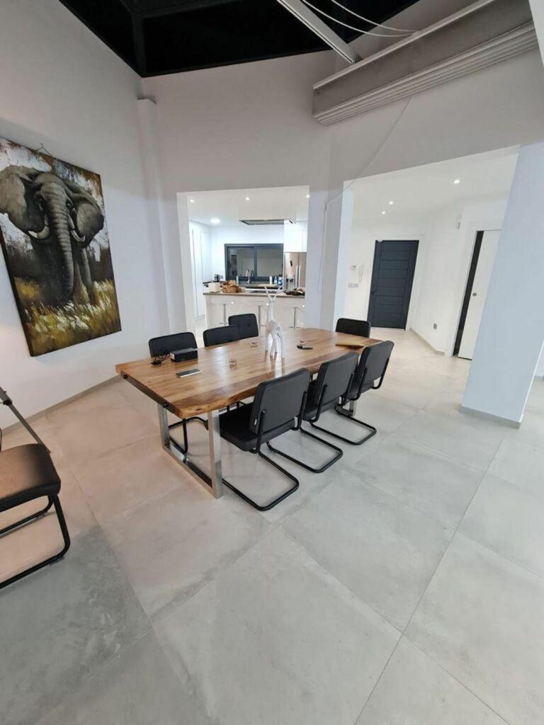 4b8aa20ecb76a39071d447cfb17b9924 - 8