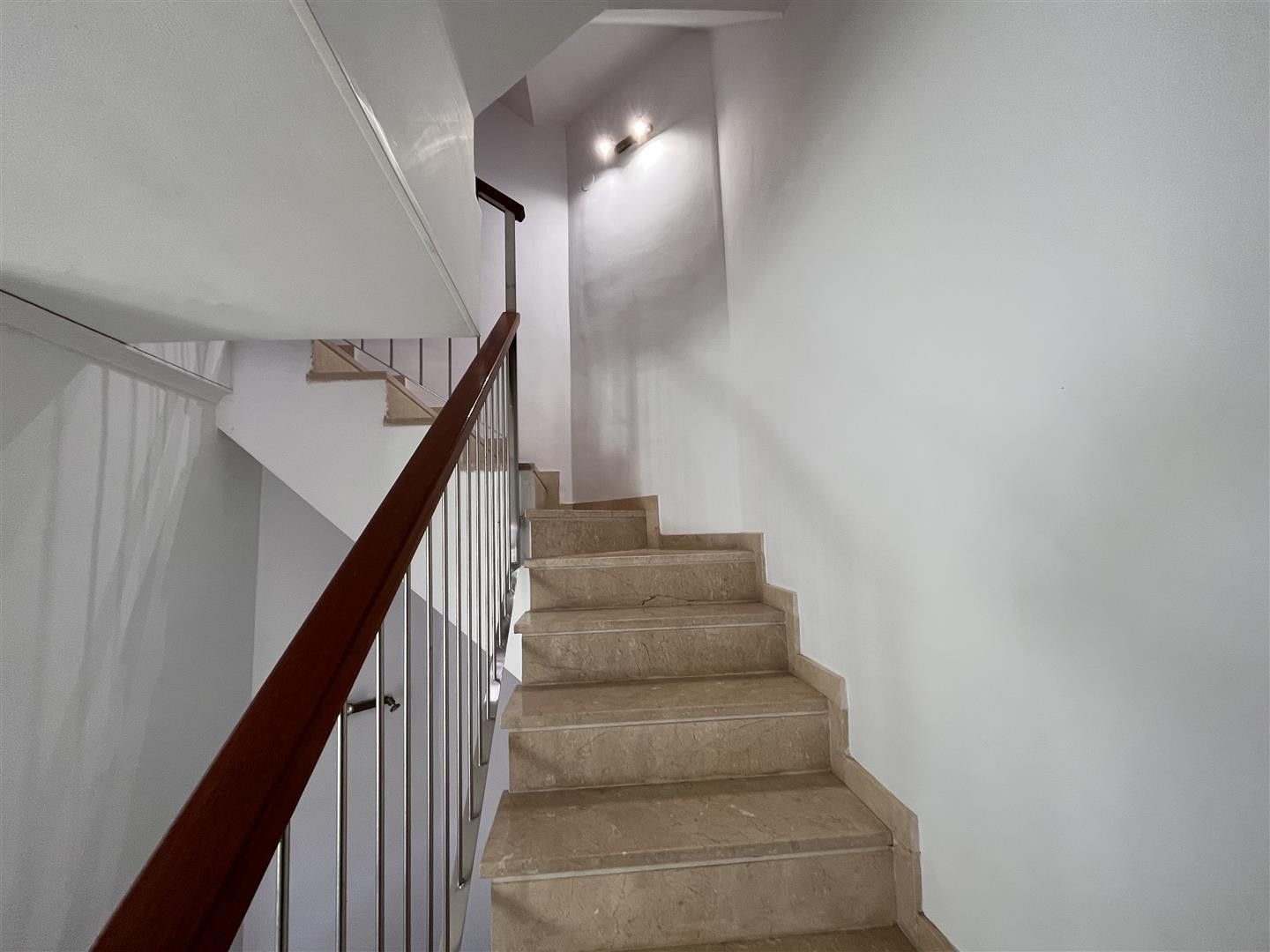 4c95cc79f65954c3c80a38fe85637f3d - 11