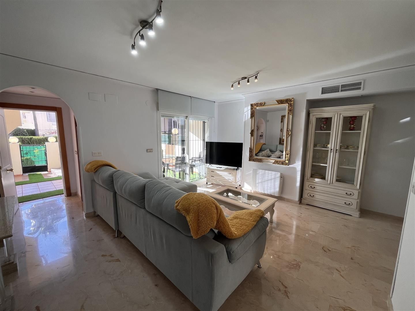 4c95cc79f65954c3c80a38fe85637f3d - 3