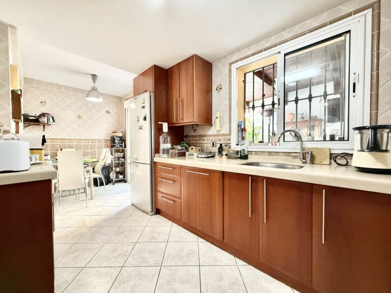 4cf699cdbca23324606e0e85bb1ab143 - 10