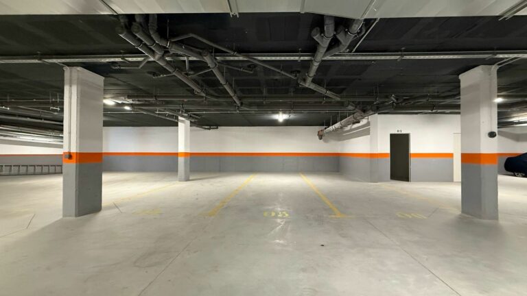 4de7c1505b04a11fb843601a543f69d0 - 8