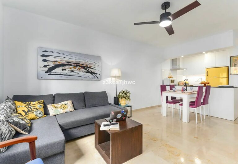 4e33b417a6b1646ecddcf10f559cf09f - 12