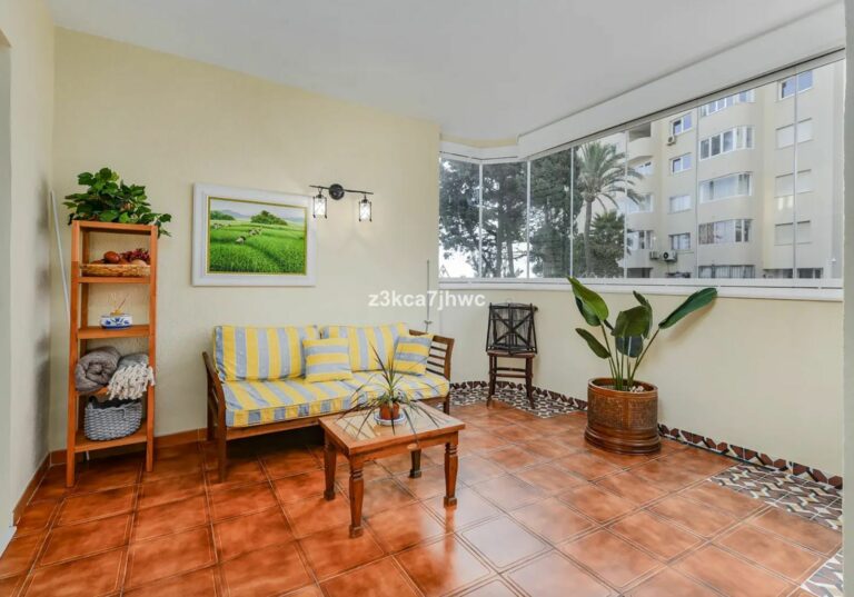 4e33b417a6b1646ecddcf10f559cf09f - 8