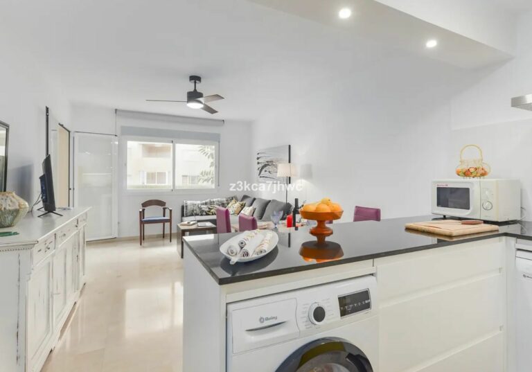 4e33b417a6b1646ecddcf10f559cf09f - 9