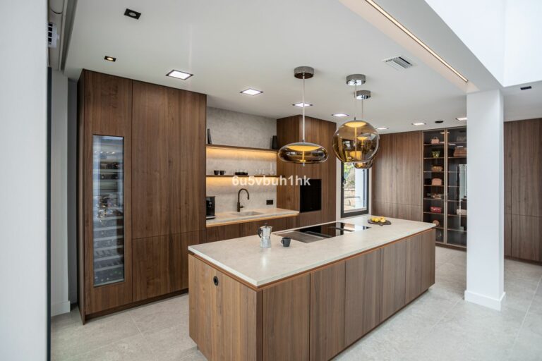 50930bca6ac3afea082052f7e295805b - 10