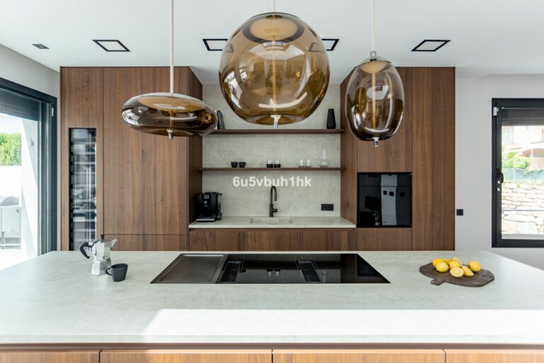 50930bca6ac3afea082052f7e295805b - 12