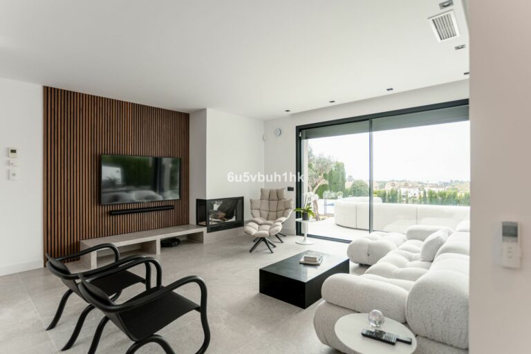 50930bca6ac3afea082052f7e295805b - 7