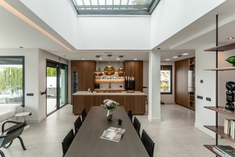 50930bca6ac3afea082052f7e295805b - 8