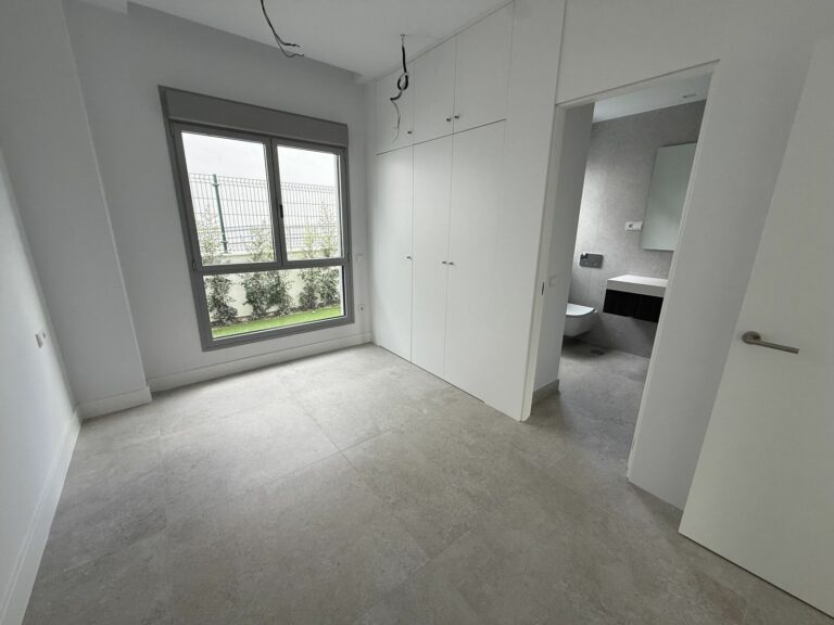 522523cc74f8e56306eb3bd015e7ca0d - 13