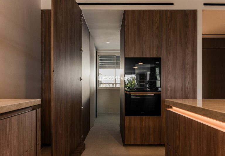 523785a9ffc6143f5286ad647bc5a83d - 16