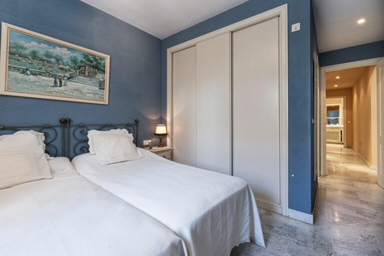 52c7fc2a1ff568ebcd8944cede386c6c - 14