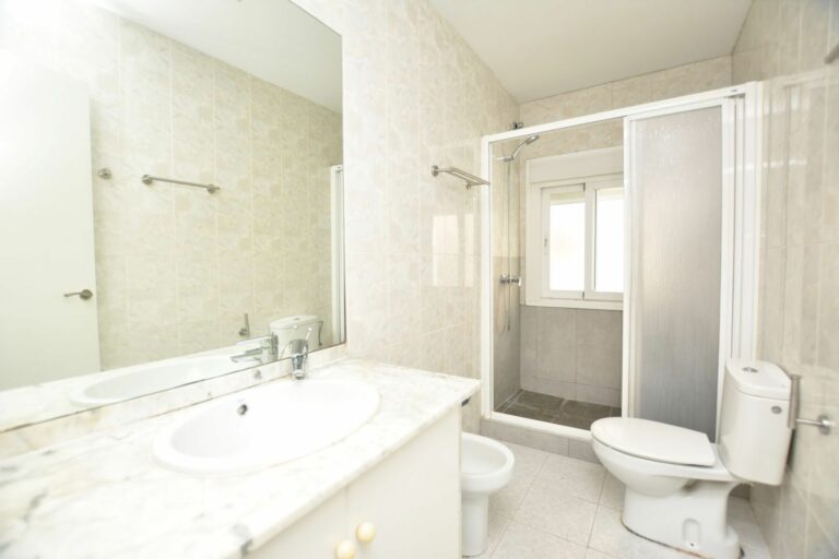 5374f4aafc1f41ece9509b4c51592fe7 - 10