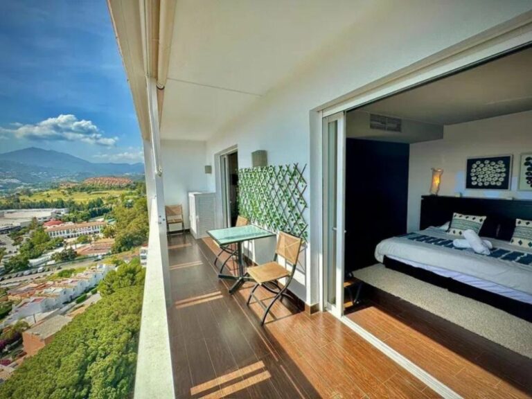 551cebbd43afa03b2c12df10a283a71c - 4