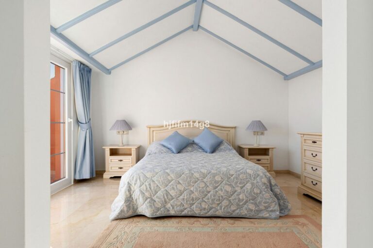 559772362812919ebc5f4505c2c5f66f - 10