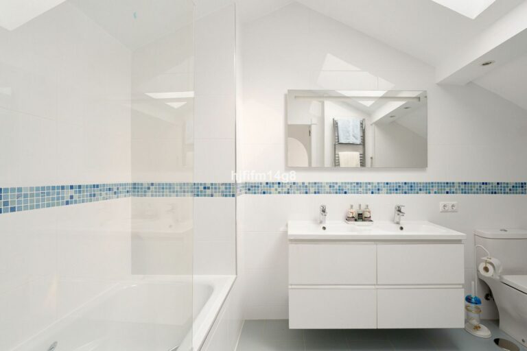 559772362812919ebc5f4505c2c5f66f - 13